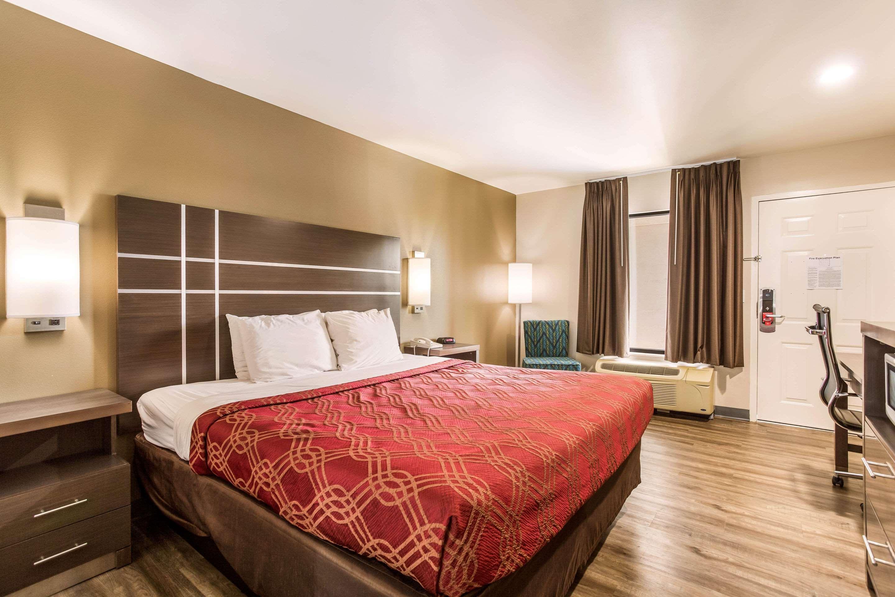 Econo Lodge Inn & Suites Murfreesboro Exteriör bild