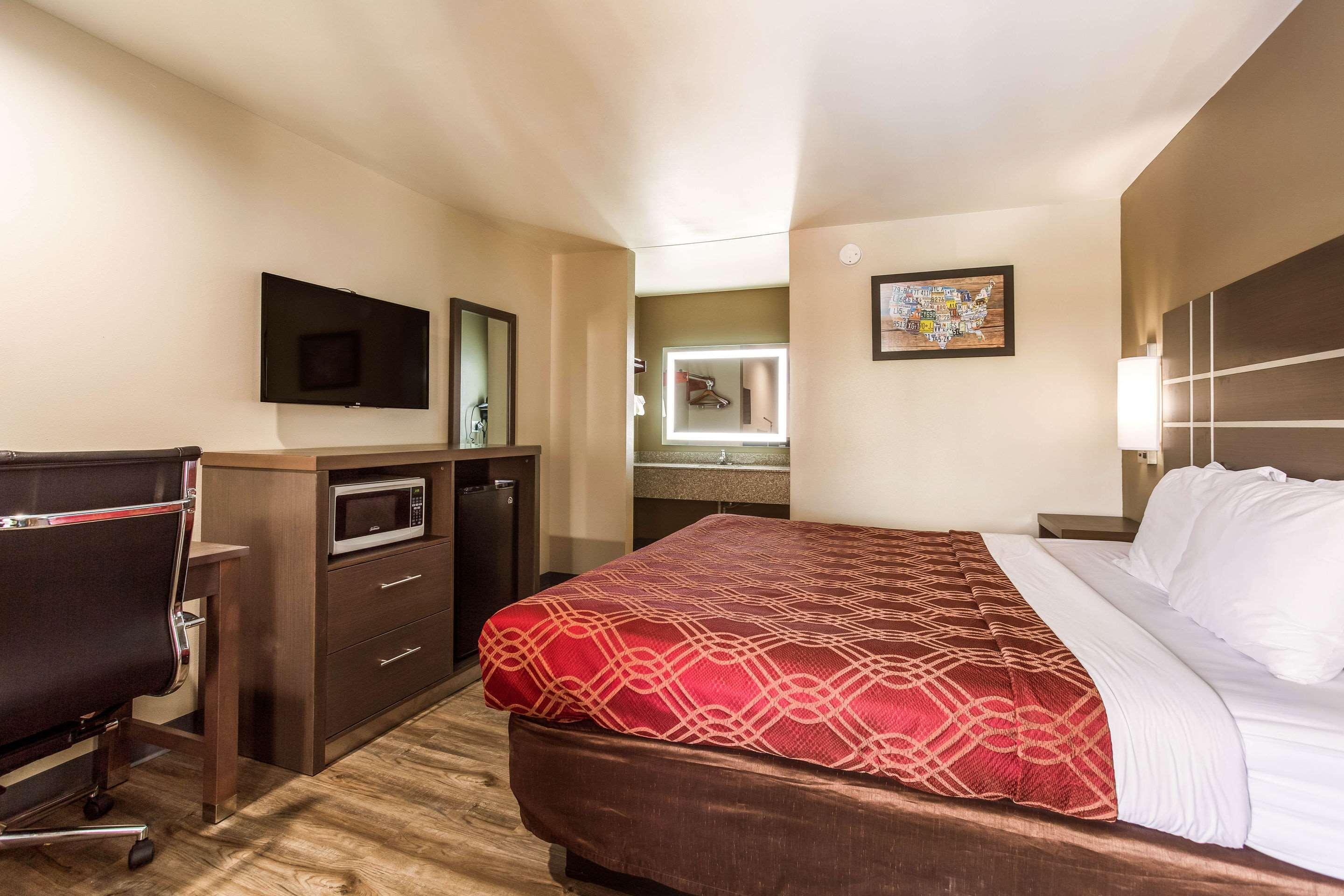 Econo Lodge Inn & Suites Murfreesboro Exteriör bild
