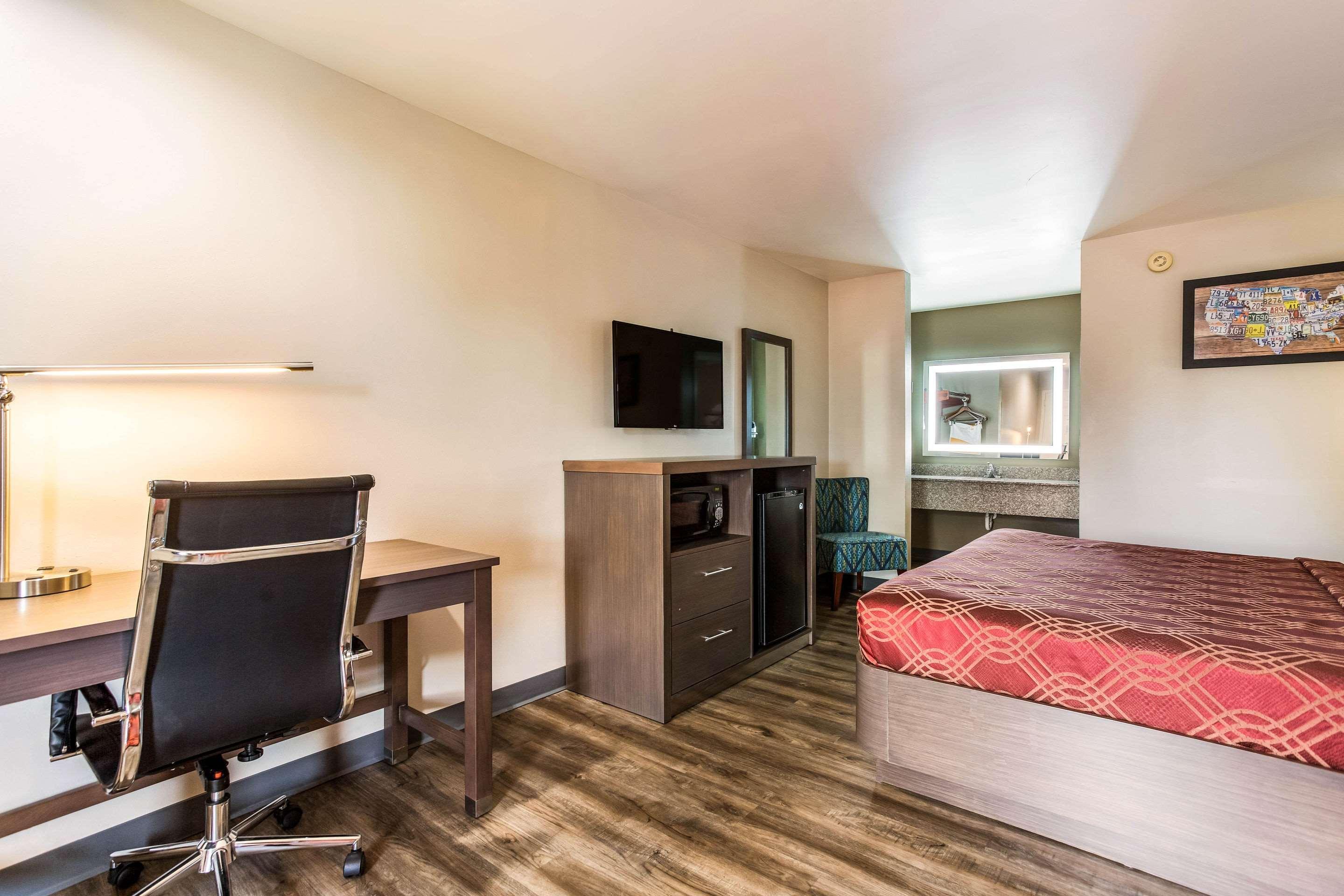 Econo Lodge Inn & Suites Murfreesboro Exteriör bild
