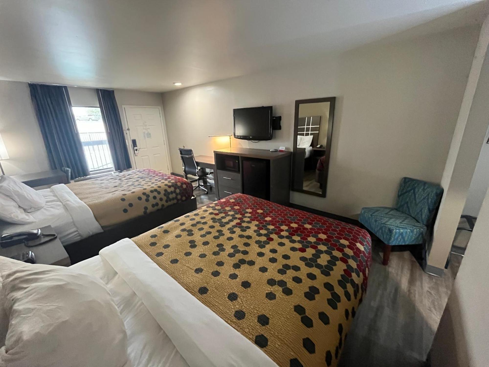 Econo Lodge Inn & Suites Murfreesboro Exteriör bild
