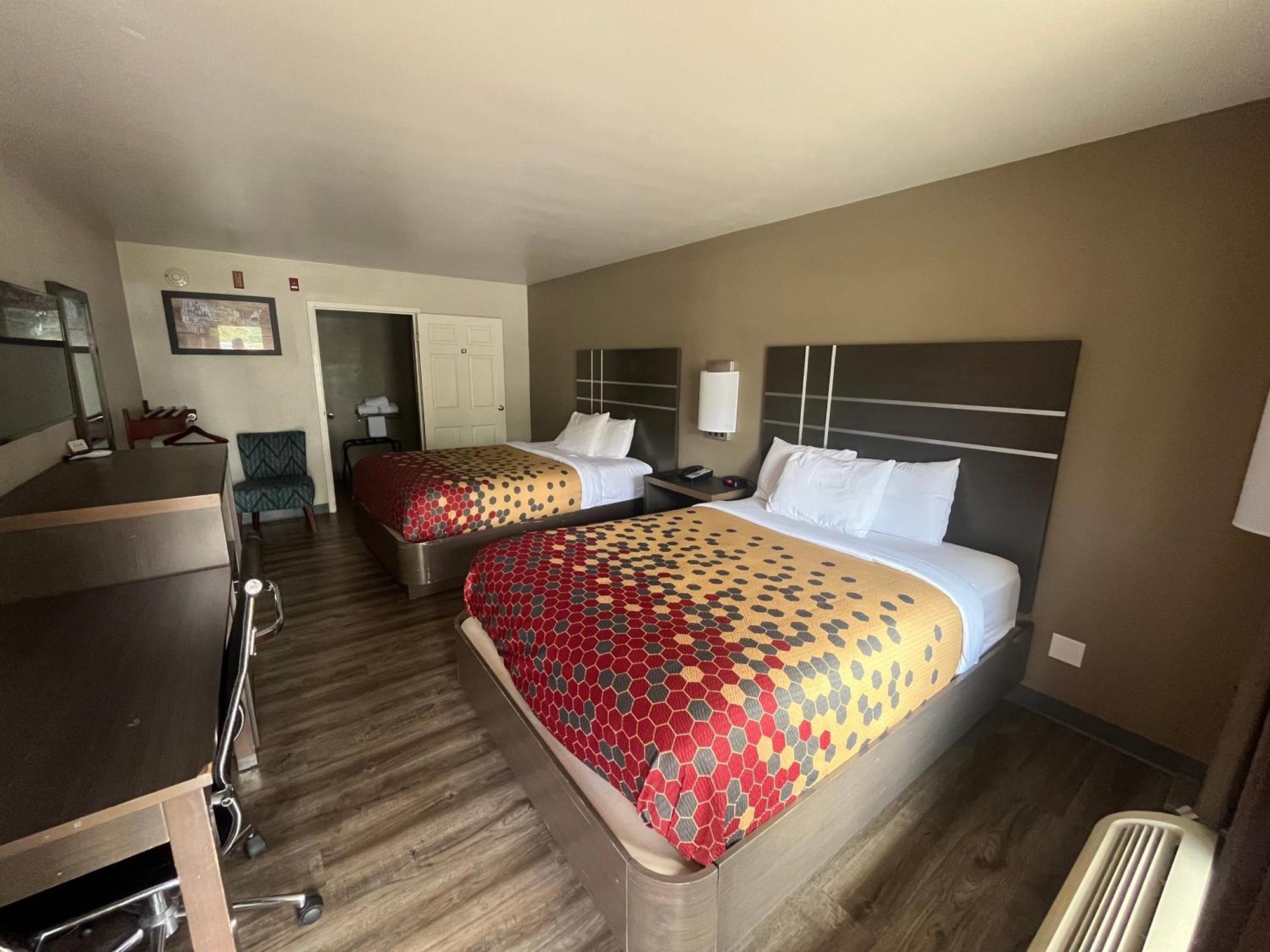 Econo Lodge Inn & Suites Murfreesboro Exteriör bild